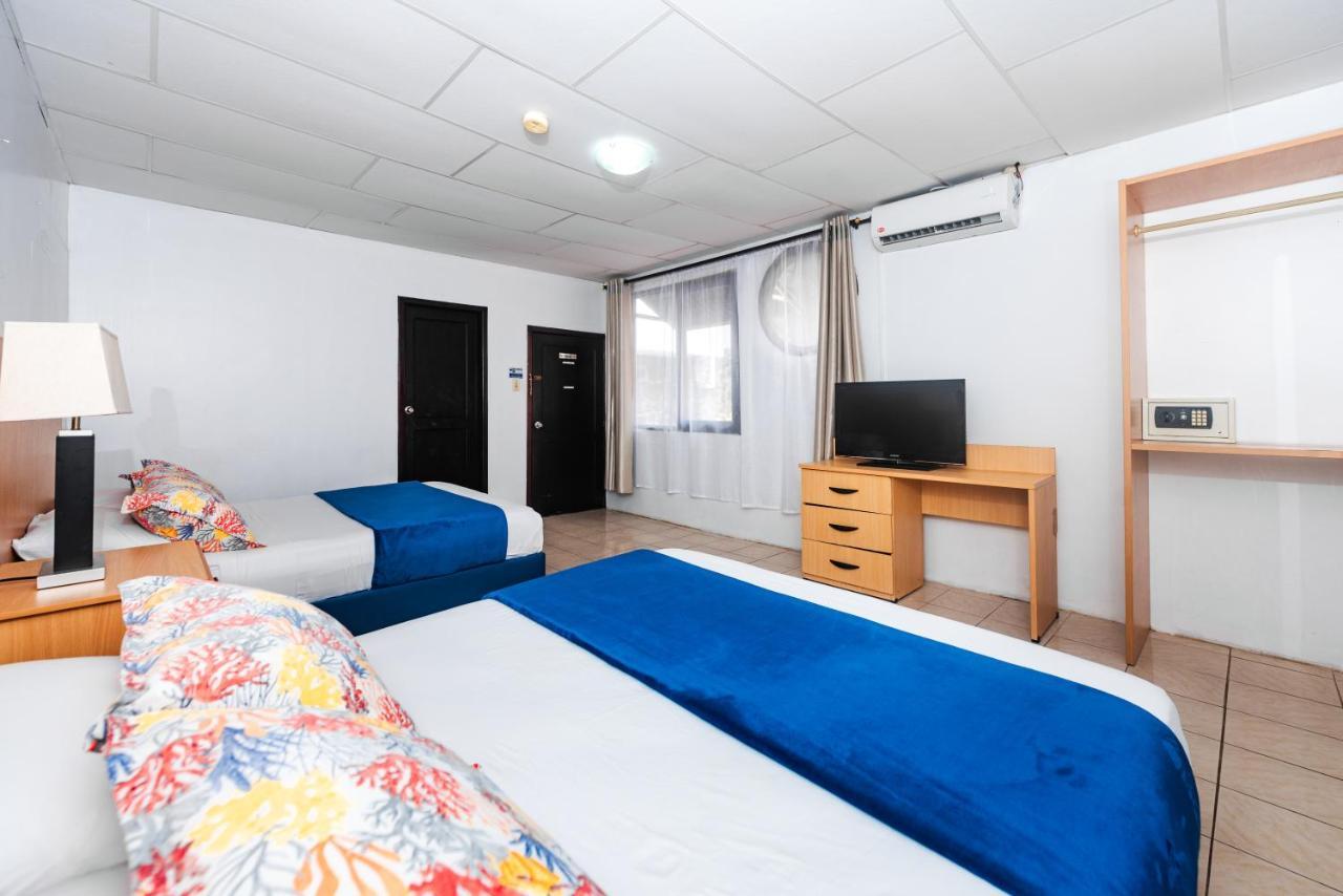 Hostal North Seymour بويرتو أيورا المظهر الخارجي الصورة